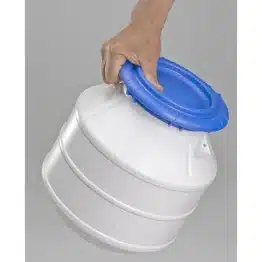 מיכל אטום